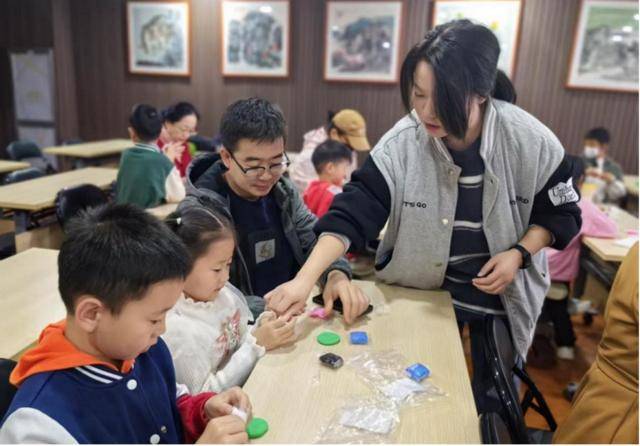 ：指尖造趣解锁传统手工新体验pg电子中国网站青岛市城阳区(图2)